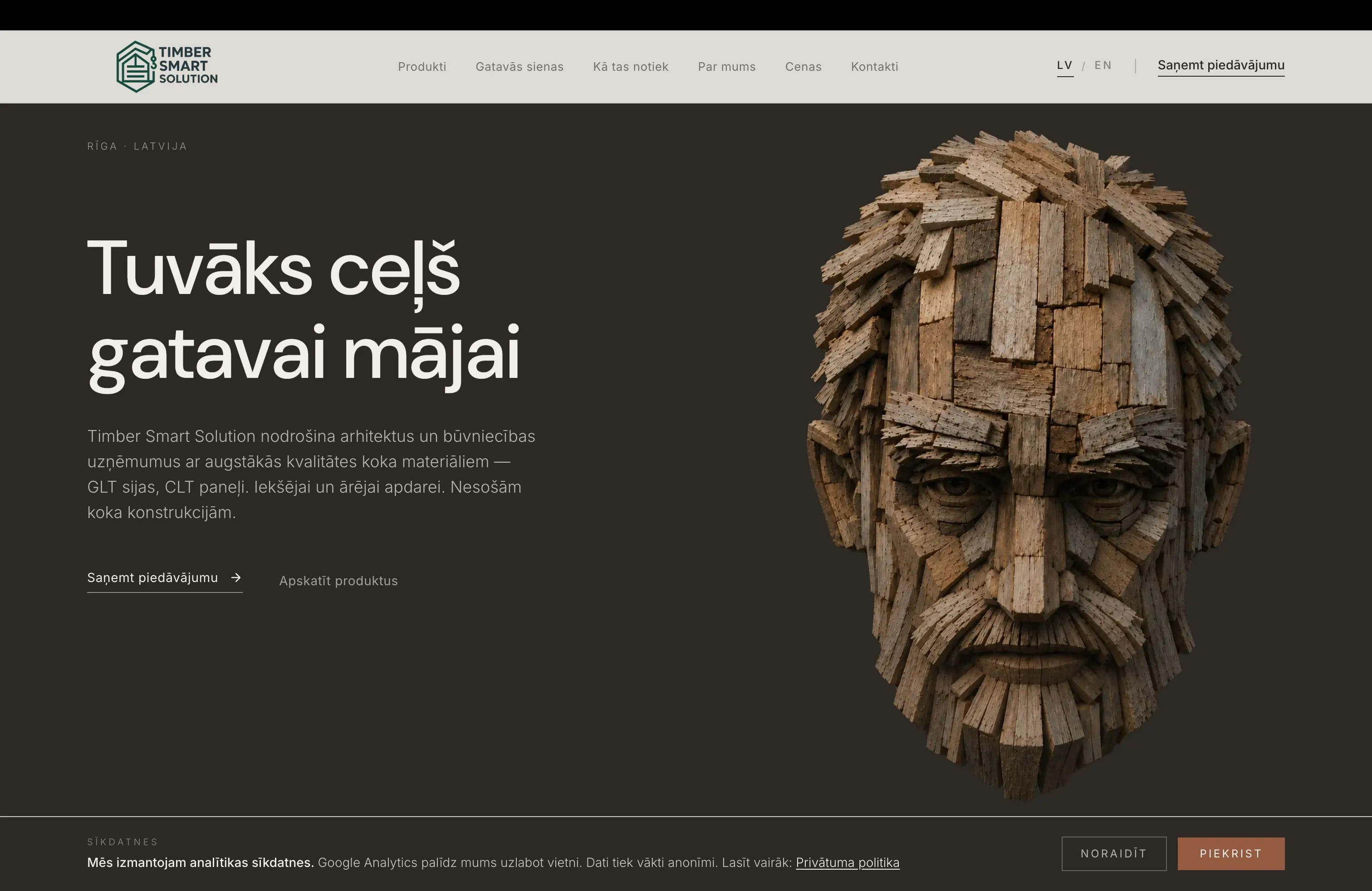 Timber Smart Solution mājas lapas titullapa ar koka skulptūras attēlu